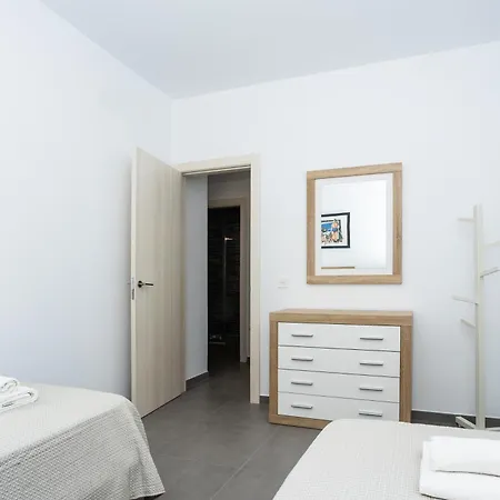 Eslanzarote Aptos Mozaga By Corujo * Arrecife (Lanzarote)