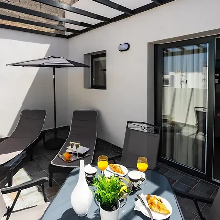 Eslanzarote Aptos Mozaga By Corujo *